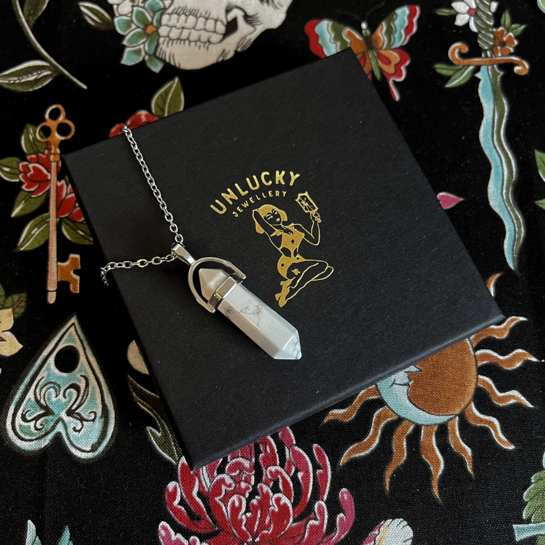 Calm - White Howlite Necklace – Pendant for Calm and Stress Relief