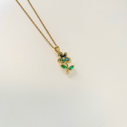 Heartbreak Daisy Necklace