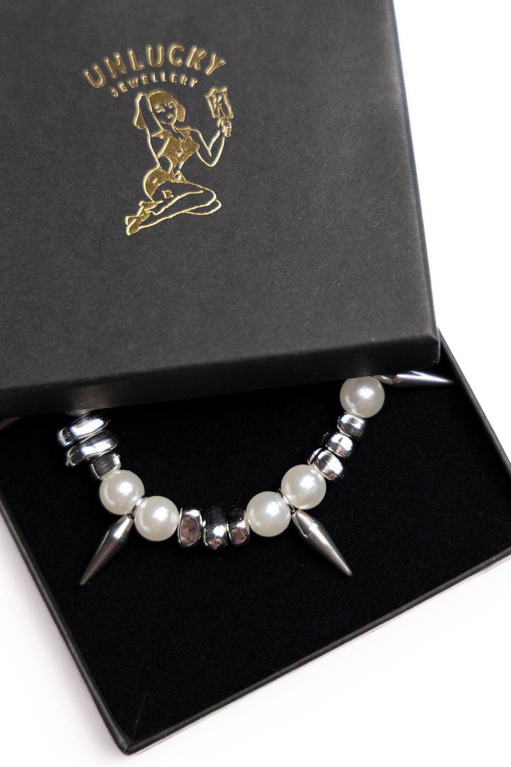 Concrete Halo - Spikes & Pearl Necklace